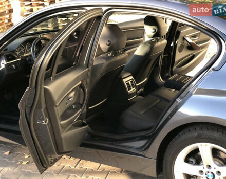 Серый БМВ 3 Серия, объемом двигателя 2 л и пробегом 123 тыс. км за 15000 $, фото 33 на Automoto.ua