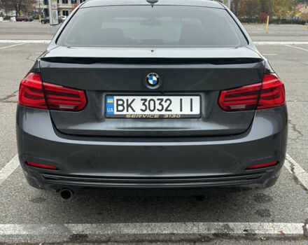 Серый БМВ 3 Серия, объемом двигателя 2 л и пробегом 229 тыс. км за 16400 $, фото 9 на Automoto.ua