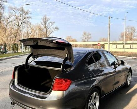 Серый БМВ 3 Серия, объемом двигателя 2 л и пробегом 145 тыс. км за 12800 $, фото 9 на Automoto.ua
