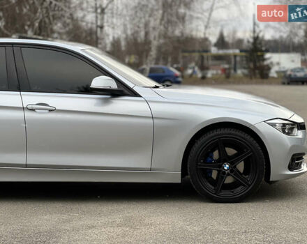 Серый БМВ 3 Серия, объемом двигателя 2 л и пробегом 217 тыс. км за 14999 $, фото 13 на Automoto.ua