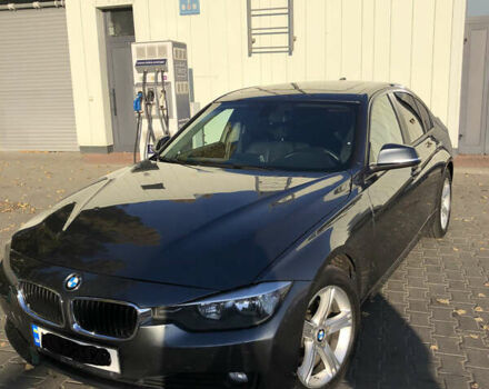 Серый БМВ 3 Серия, объемом двигателя 2 л и пробегом 123 тыс. км за 15000 $, фото 13 на Automoto.ua