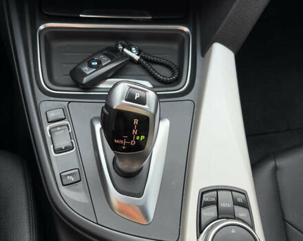 БМВ 3 Серия 2015 в Днепре (Днепропетровске) на Automoto.ua Серый БМВ 3 Серия, объемом двигателя 2 л и пробегом 104 тыс. км за 15500 $, фото 13 на Automoto.ua