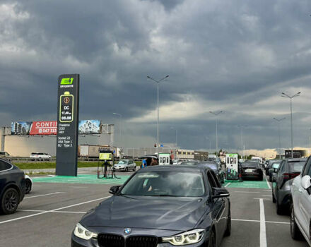 Сірий БМВ 3 Серія, об'ємом двигуна 2 л та пробігом 210 тис. км за 14500 $, фото 19 на Automoto.ua