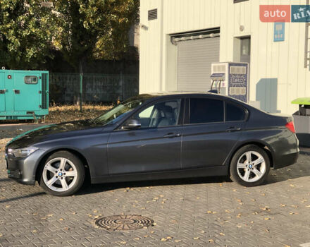 Серый БМВ 3 Серия, объемом двигателя 2 л и пробегом 123 тыс. км за 15000 $, фото 7 на Automoto.ua
