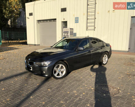 Серый БМВ 3 Серия, объемом двигателя 2 л и пробегом 123 тыс. км за 15000 $, фото 3 на Automoto.ua