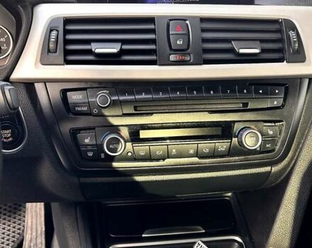 Серый БМВ 3 Серия, объемом двигателя 2 л и пробегом 145 тыс. км за 12800 $, фото 13 на Automoto.ua