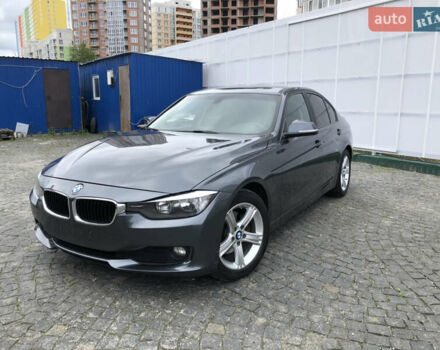 Серый БМВ 3 Серия, объемом двигателя 2 л и пробегом 123 тыс. км за 15000 $, фото 1 на Automoto.ua