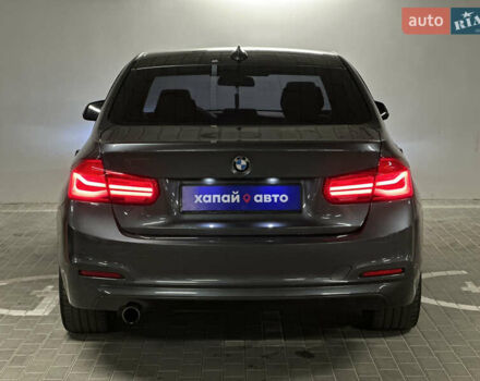 Сірий БМВ 3 Серія, об'ємом двигуна 2 л та пробігом 202 тис. км за 14400 $, фото 4 на Automoto.ua
