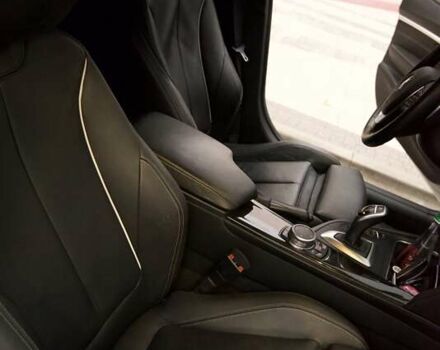 Серый БМВ 3 Серия, объемом двигателя 2 л и пробегом 115 тыс. км за 15999 $, фото 8 на Automoto.ua