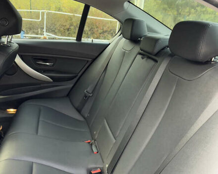 БМВ 3 Серия 2015 в Днепре (Днепропетровске) на Automoto.ua Серый БМВ 3 Серия, объемом двигателя 2 л и пробегом 104 тыс. км за 15500 $, фото 7 на Automoto.ua