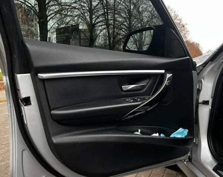 Серый БМВ 3 Серия, объемом двигателя 2 л и пробегом 217 тыс. км за 15000 $, фото 23 на Automoto.ua