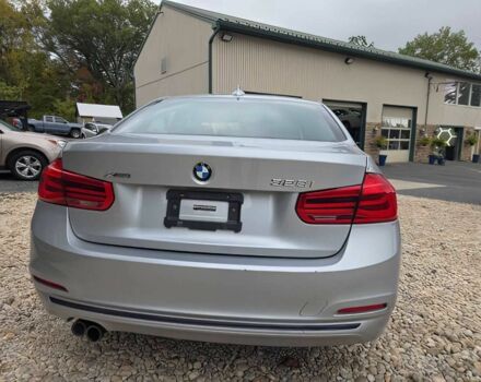 Серый БМВ 3 Серия, объемом двигателя 2 л и пробегом 80 тыс. км за 9900 $, фото 5 на Automoto.ua