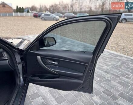 Серый БМВ 3 Серия, объемом двигателя 2 л и пробегом 180 тыс. км за 12999 $, фото 27 на Automoto.ua