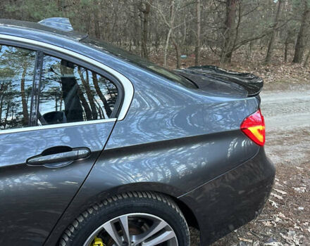 Серый БМВ 3 Серия, объемом двигателя 2 л и пробегом 151 тыс. км за 21000 $, фото 5 на Automoto.ua