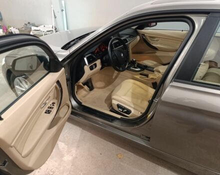 Серый БМВ 3 Серия, объемом двигателя 2 л и пробегом 117 тыс. км за 15500 $, фото 2 на Automoto.ua