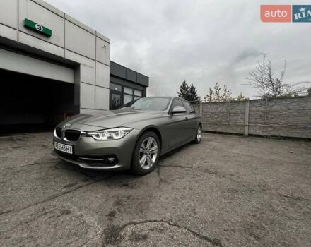 БМВ 3 Серия 2016 в Днепре (Днепропетровске) на Automoto.ua Серый БМВ 3 Серия, объемом двигателя 2 л и пробегом 91 тыс. км за 16800 $, фото 1 на Automoto.ua
