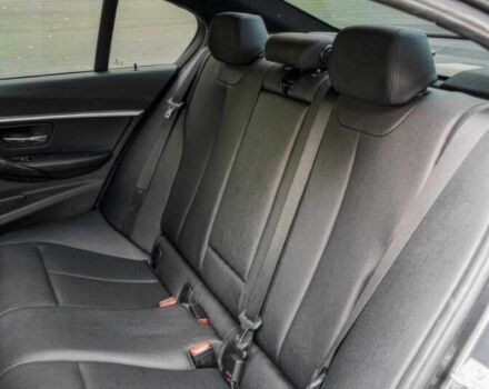 Сірий БМВ 3 Серія, об'ємом двигуна 2 л та пробігом 75 тис. км за 11000 $, фото 9 на Automoto.ua