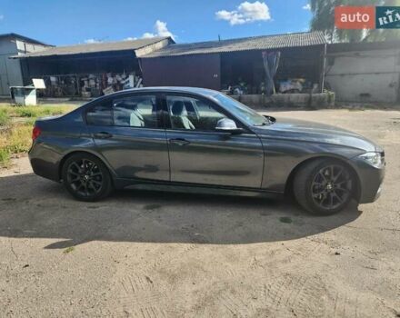 Серый БМВ 3 Серия, объемом двигателя 2 л и пробегом 131 тыс. км за 15500 $, фото 6 на Automoto.ua