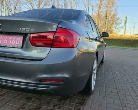 Сірий БМВ 3 Серія, об'ємом двигуна 2 л та пробігом 207 тис. км за 19000 $, фото 9 на Automoto.ua