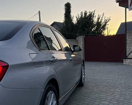 Серый БМВ 3 Серия, объемом двигателя 2 л и пробегом 217 тыс. км за 15499 $, фото 18 на Automoto.ua