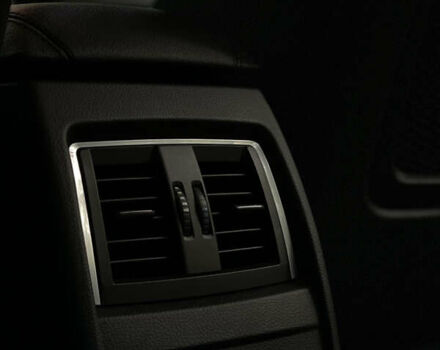 Серый БМВ 3 Серия, объемом двигателя 2 л и пробегом 83 тыс. км за 20000 $, фото 31 на Automoto.ua