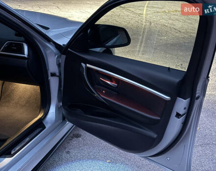 Серый БМВ 3 Серия, объемом двигателя 2 л и пробегом 136 тыс. км за 19900 $, фото 32 на Automoto.ua