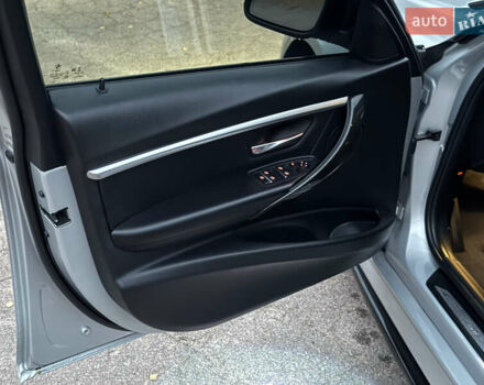 Серый БМВ 3 Серия, объемом двигателя 2 л и пробегом 136 тыс. км за 19900 $, фото 17 на Automoto.ua