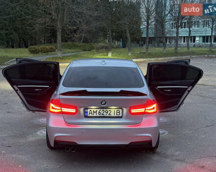 Серый БМВ 3 Серия, объемом двигателя 2 л и пробегом 136 тыс. км за 19900 $, фото 14 на Automoto.ua