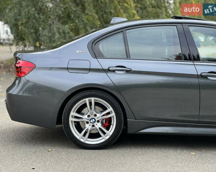 Серый БМВ 3 Серия, объемом двигателя 2 л и пробегом 219 тыс. км за 17500 $, фото 13 на Automoto.ua