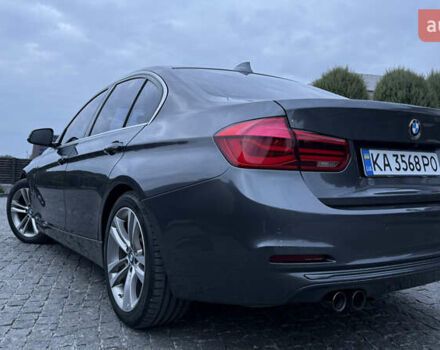 Серый БМВ 3 Серия, объемом двигателя 2 л и пробегом 132 тыс. км за 19500 $, фото 6 на Automoto.ua