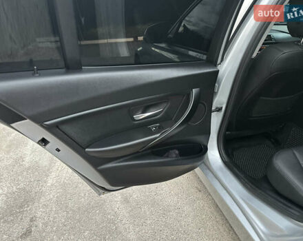 Серый БМВ 3 Серия, объемом двигателя 2 л и пробегом 111 тыс. км за 16999 $, фото 14 на Automoto.ua