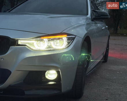 Серый БМВ 3 Серия, объемом двигателя 2 л и пробегом 136 тыс. км за 19900 $, фото 9 на Automoto.ua