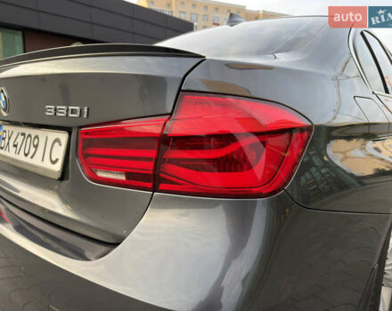 Серый БМВ 3 Серия, объемом двигателя 2 л и пробегом 80 тыс. км за 18200 $, фото 29 на Automoto.ua