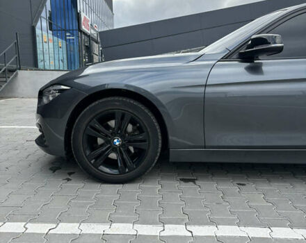 Серый БМВ 3 Серия, объемом двигателя 2 л и пробегом 85 тыс. км за 21500 $, фото 10 на Automoto.ua