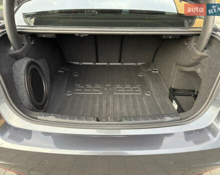 Серый БМВ 3 Серия, объемом двигателя 2 л и пробегом 80 тыс. км за 18200 $, фото 59 на Automoto.ua