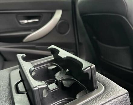 Серый БМВ 3 Серия, объемом двигателя 2 л и пробегом 132 тыс. км за 16700 $, фото 26 на Automoto.ua