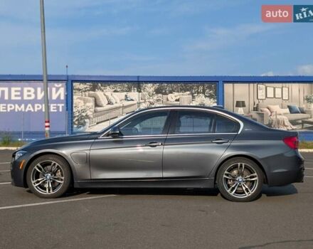 Сірий БМВ 3 Серія, об'ємом двигуна 2 л та пробігом 99 тис. км за 18499 $, фото 3 на Automoto.ua