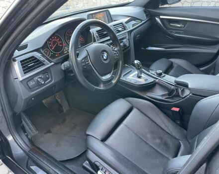 Серый БМВ 3 Серия, объемом двигателя 2 л и пробегом 103 тыс. км за 20500 $, фото 4 на Automoto.ua