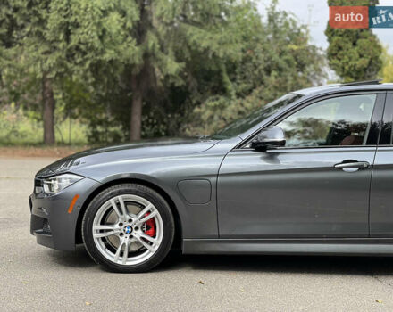 Серый БМВ 3 Серия, объемом двигателя 2 л и пробегом 219 тыс. км за 17500 $, фото 5 на Automoto.ua