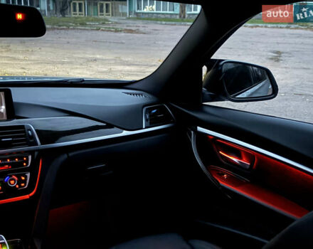 Серый БМВ 3 Серия, объемом двигателя 2 л и пробегом 136 тыс. км за 19900 $, фото 27 на Automoto.ua