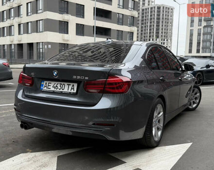 Серый БМВ 3 Серия, объемом двигателя 2 л и пробегом 121 тыс. км за 19200 $, фото 3 на Automoto.ua