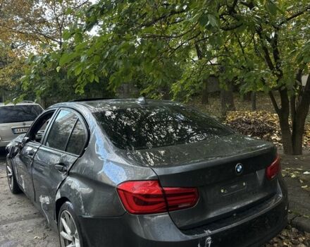 Серый БМВ 3 Серия, объемом двигателя 2 л и пробегом 98 тыс. км за 5700 $, фото 2 на Automoto.ua