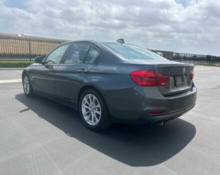 Серый БМВ 3 Серия, объемом двигателя 2 л и пробегом 32 тыс. км за 8000 $, фото 7 на Automoto.ua