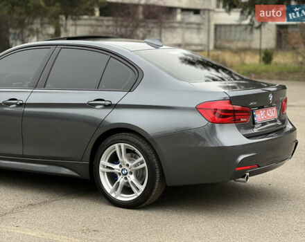 Серый БМВ 3 Серия, объемом двигателя 2 л и пробегом 142 тыс. км за 22500 $, фото 7 на Automoto.ua