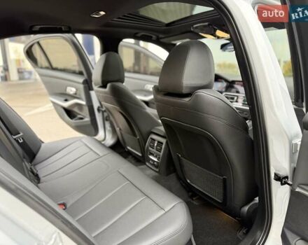 БМВ 3 Серия 2019 в Днепре (Днепропетровске) на Automoto.ua Серый БМВ 3 Серия, объемом двигателя 0 л и пробегом 79 тыс. км за 26800 $, фото 17 на Automoto.ua