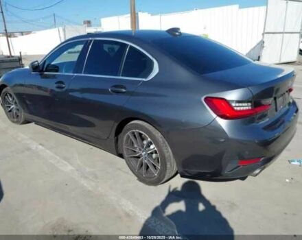 Серый БМВ 3 Серия, объемом двигателя 2 л и пробегом 43 тыс. км за 8300 $, фото 3 на Automoto.ua