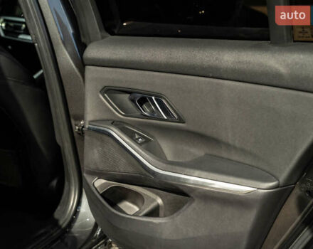 Сірий БМВ 3 Серія, об'ємом двигуна 2 л та пробігом 176 тис. км за 25900 $, фото 44 на Automoto.ua