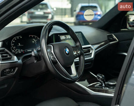 Сірий БМВ 3 Серія, об'ємом двигуна 2 л та пробігом 176 тис. км за 25900 $, фото 25 на Automoto.ua