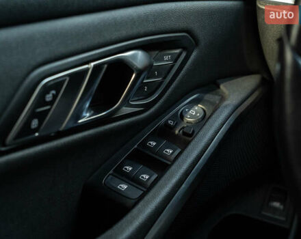 Сірий БМВ 3 Серія, об'ємом двигуна 2 л та пробігом 176 тис. км за 25900 $, фото 23 на Automoto.ua