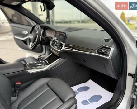 БМВ 3 Серия 2019 в Днепре (Днепропетровске) на Automoto.ua Серый БМВ 3 Серия, объемом двигателя 0 л и пробегом 79 тыс. км за 26800 $, фото 28 на Automoto.ua